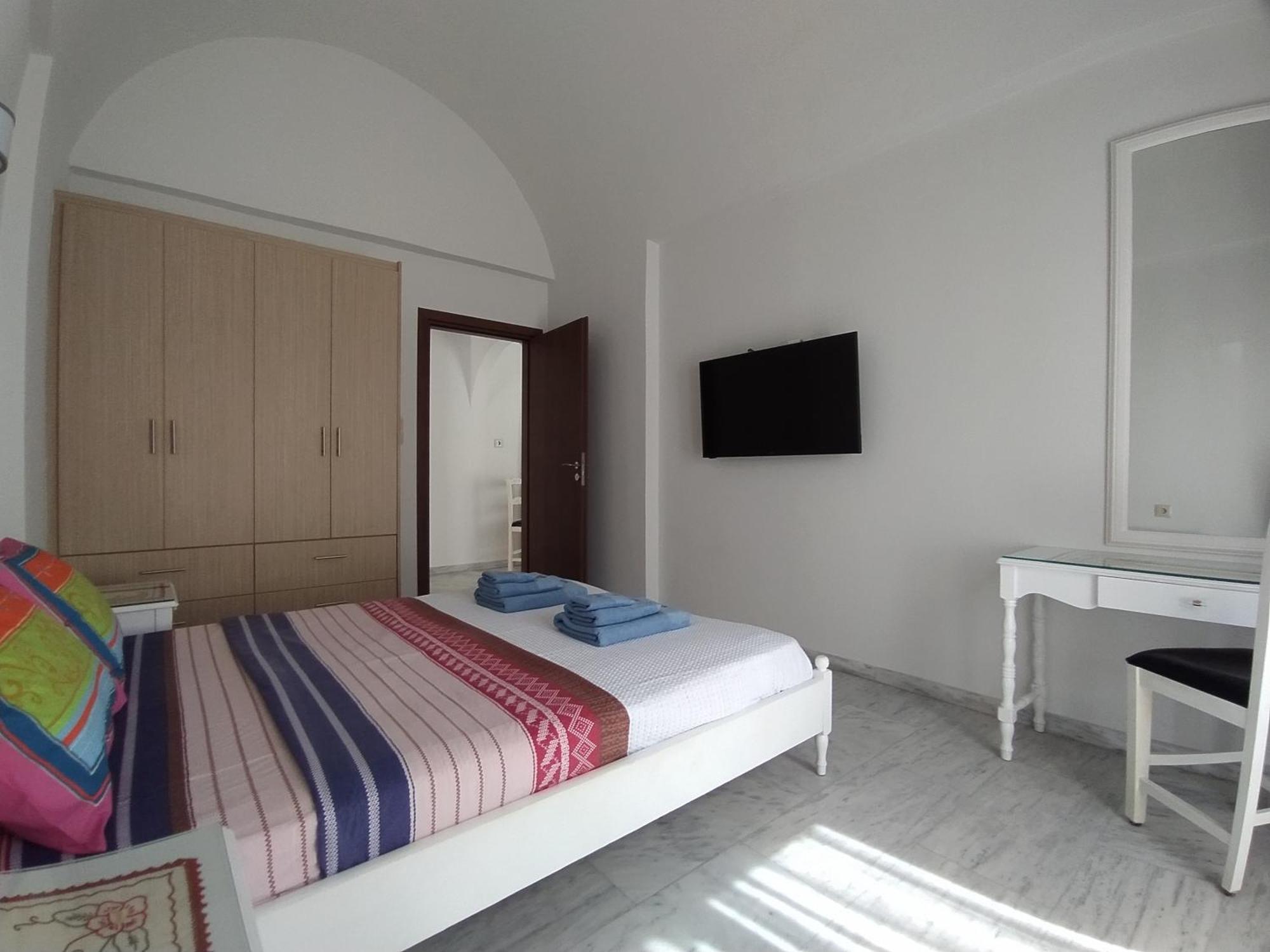 Chariot Apartments Santorini Kamári Extérieur photo