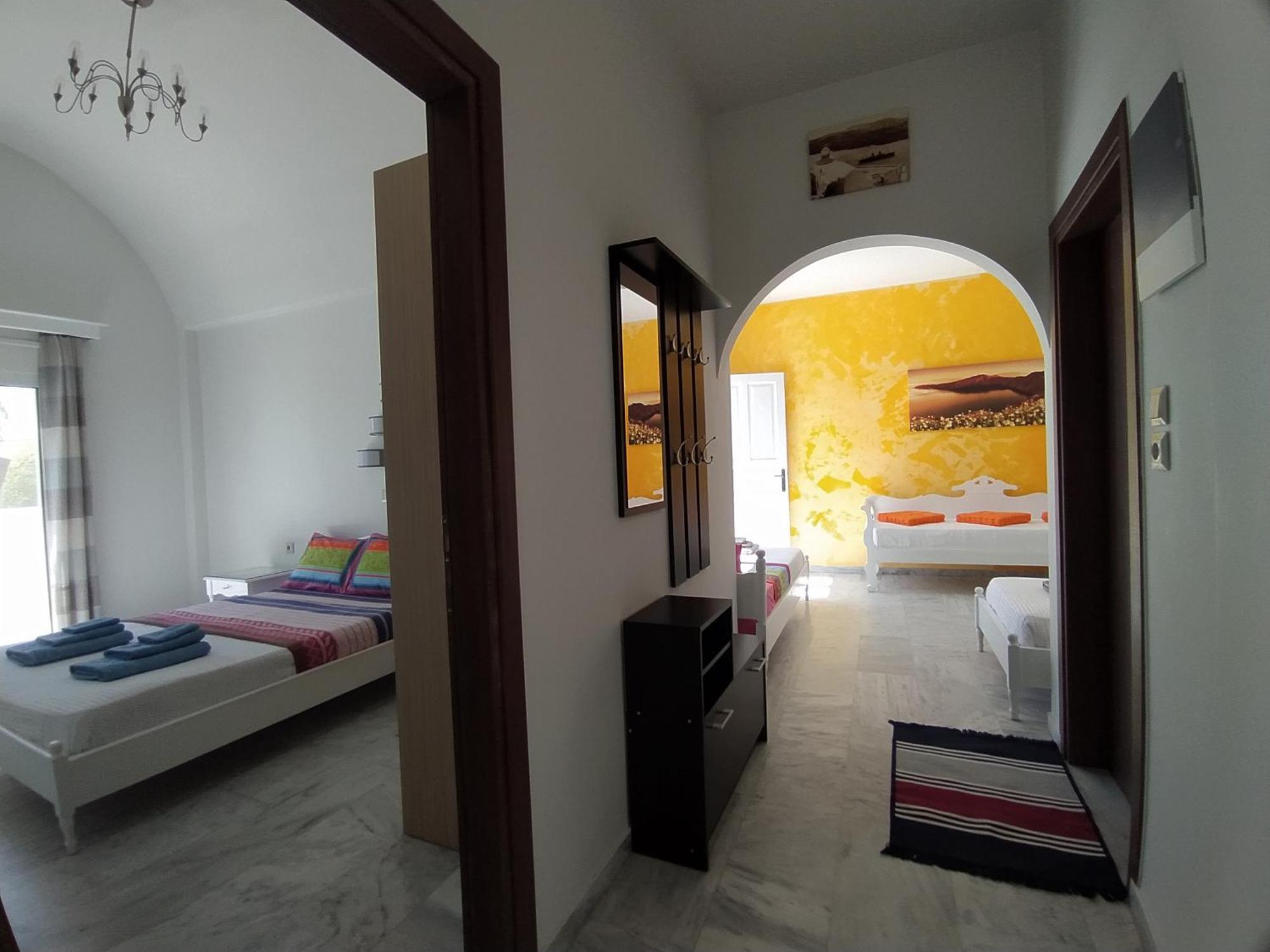 Chariot Apartments Santorini Kamári Extérieur photo