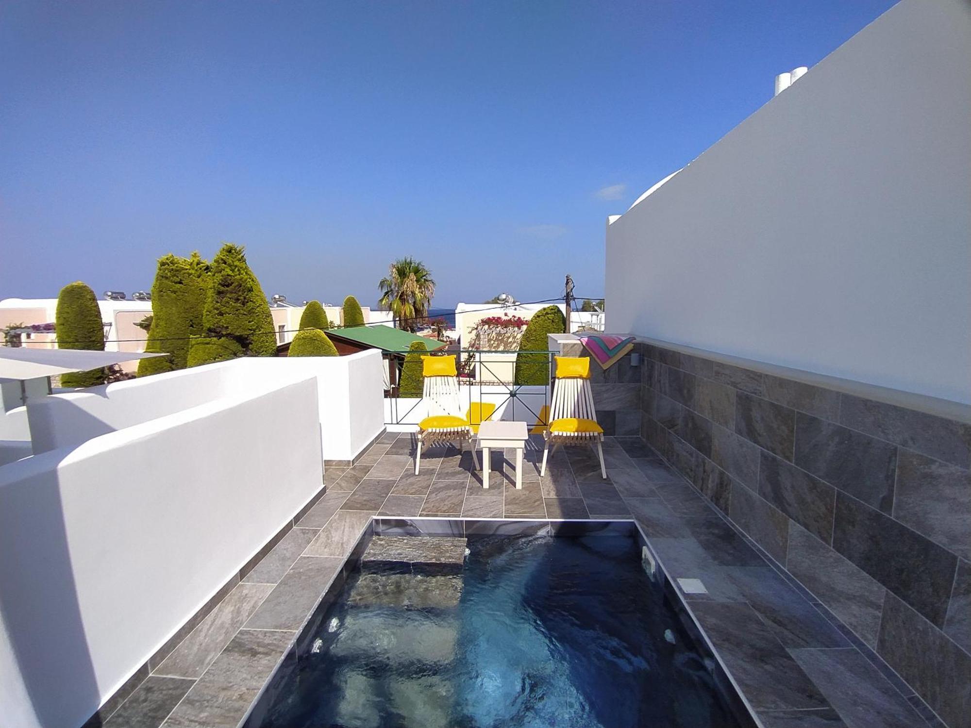 Chariot Apartments Santorini Kamári Extérieur photo