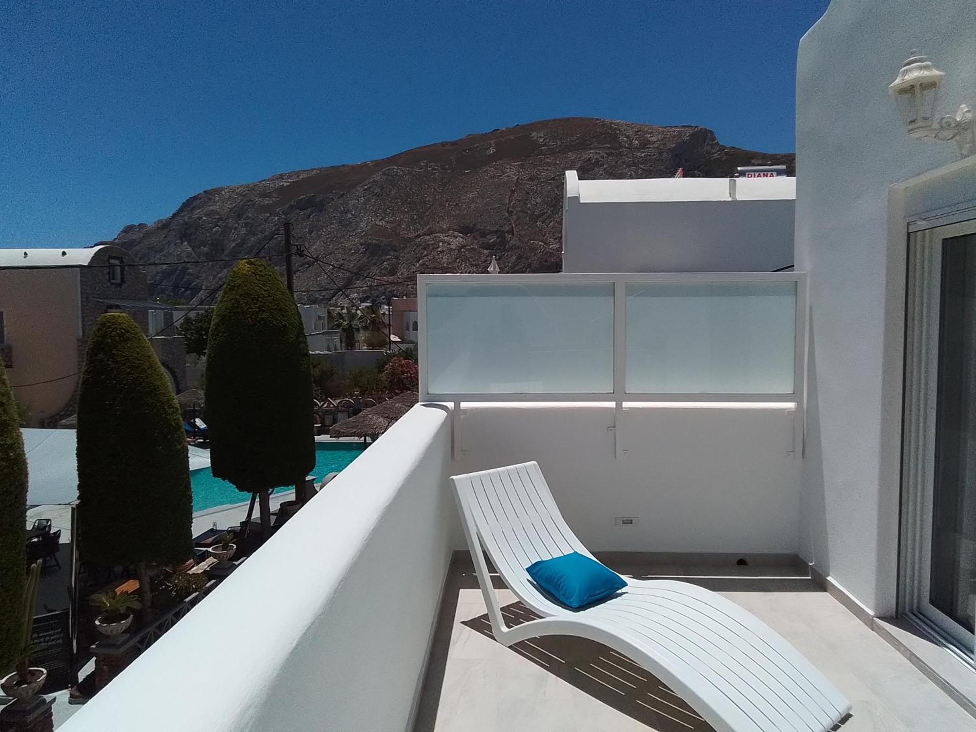 Chariot Apartments Santorini Kamári Extérieur photo