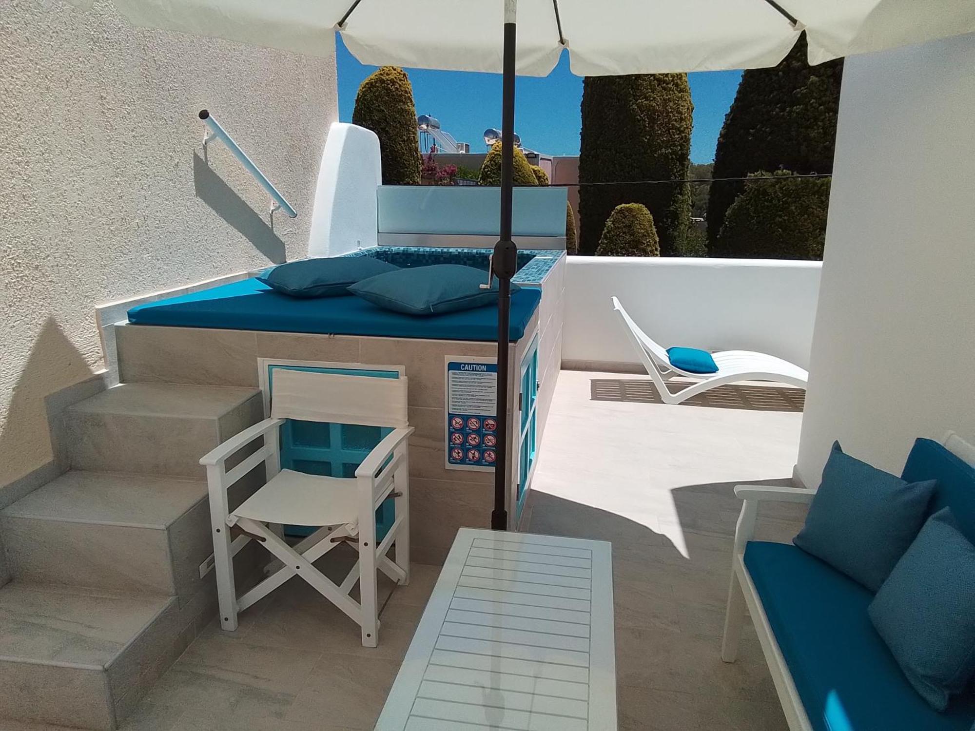 Chariot Apartments Santorini Kamári Extérieur photo