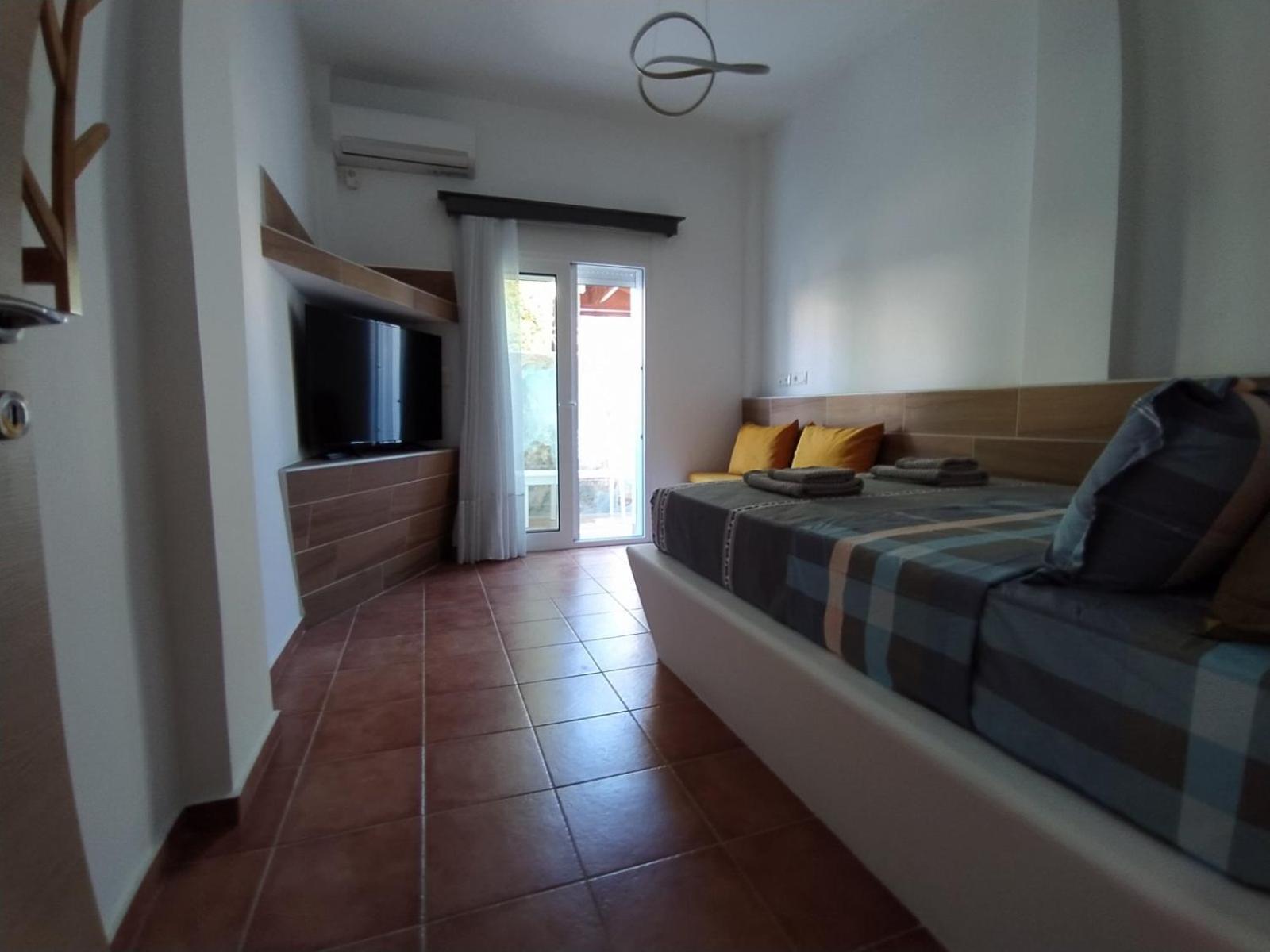 Chariot Apartments Santorini Kamári Extérieur photo