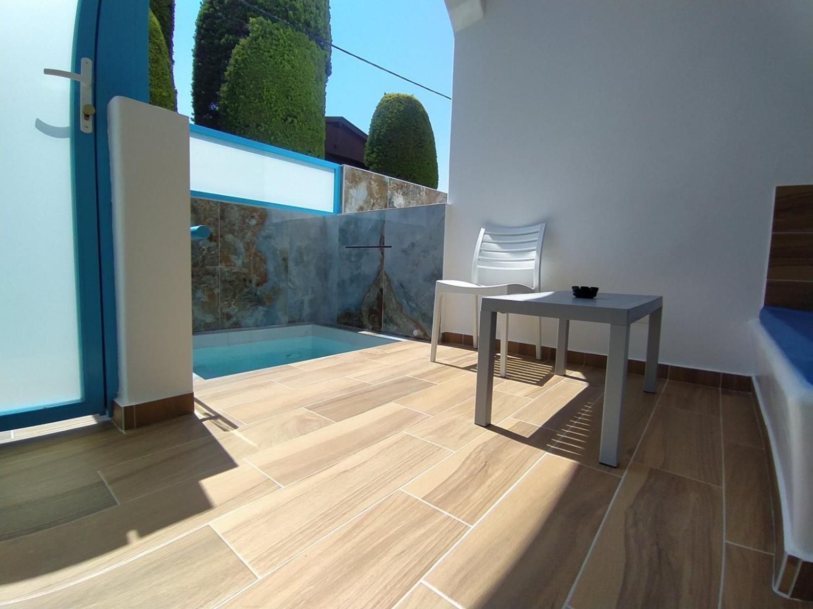 Chariot Apartments Santorini Kamári Chambre photo