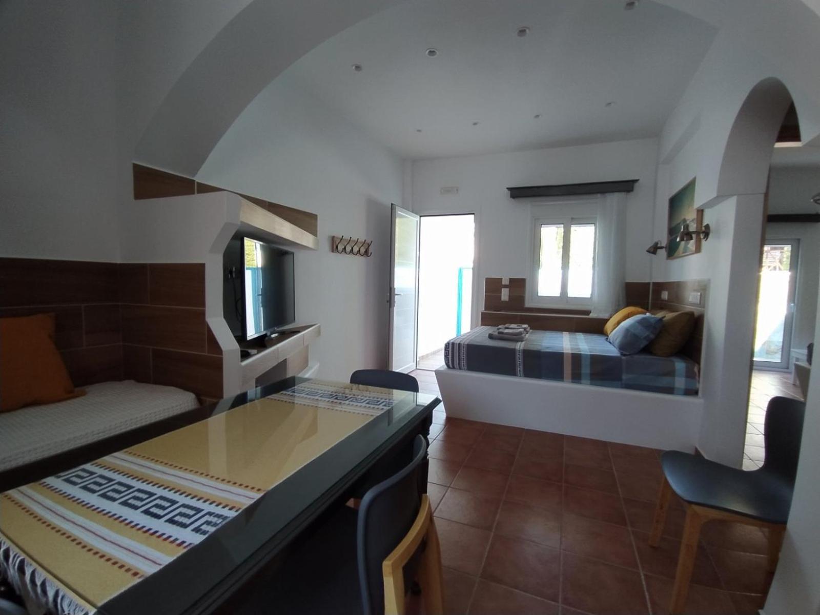 Chariot Apartments Santorini Kamári Chambre photo